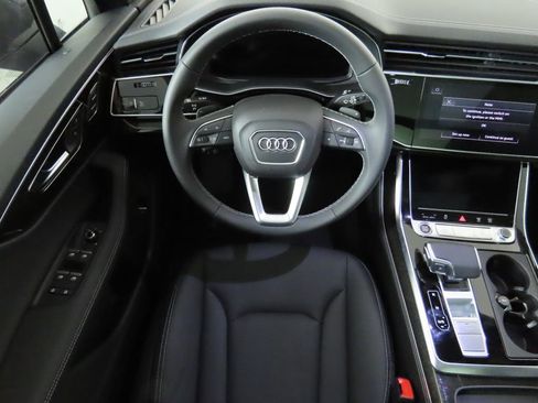 Used 2025 Audi Q7 3.0T Premium Plus w/ Premium Plus Package AWD/4WD image 11