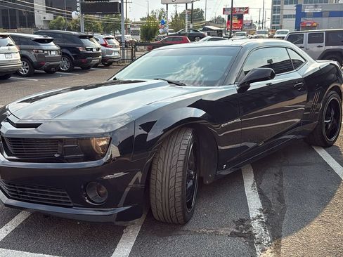 Used 2010 Chevrolet Camaro SS RWD image 7