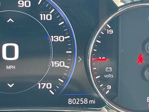 Used 2020 GMC Acadia SLT w/ Driver Alert Package II FWD image 10