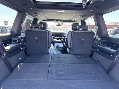 New 2026 Jeep Grand Wagoneer Summit AWD/4WD image 13