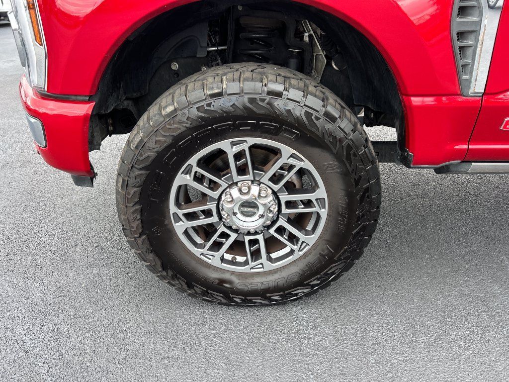 Used 2024 Ford F250 Limited w/ FX4 Off-Road Package AWD/4WD image 10