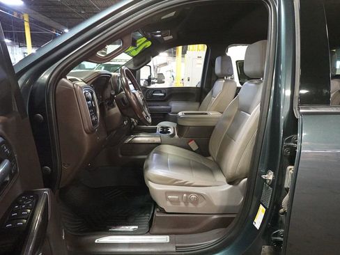 Used 2020 Chevrolet Silverado 2500 LTZ w/ LTZ Plus Package image 10