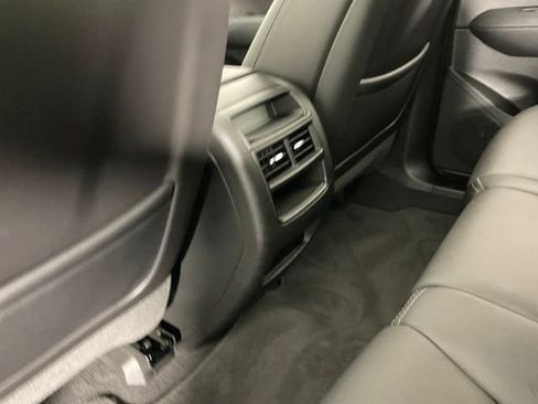 Used 2020 Cadillac XT5 Premium Luxury FWD image 17
