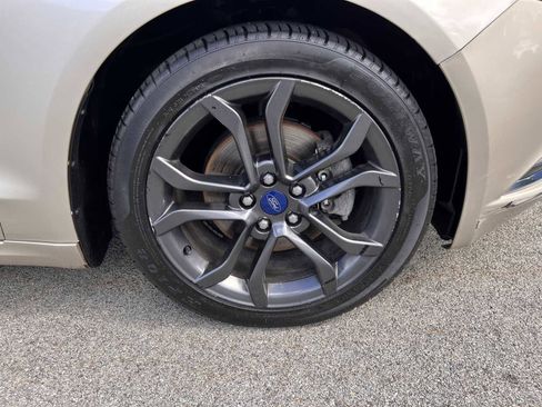 Used 2018 Ford Fusion SE w/ Equipment Group 201A image 28