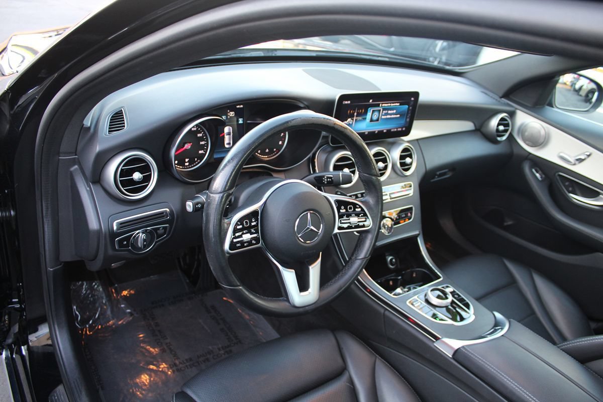 Used 2019 Mercedes-Benz C 300 Sedan image 18