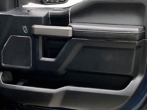 Used 2019 Ford F150 Platinum w/ Technology Package image 27