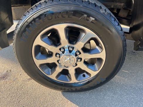 Used 2021 RAM 2500 Laramie image 12