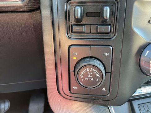 Certified 2023 Ford F150 Platinum w/ Equipment Group 701A High image 22