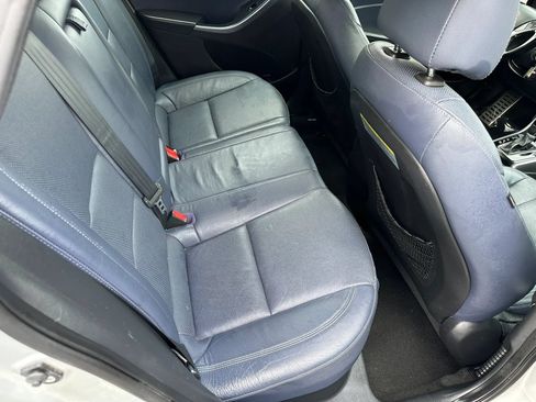 Used 2013 Hyundai Elantra GT w/ Style Pkg FWD image 13