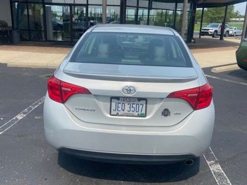Used 2018 Toyota Corolla SE w/ Carpet Mat Package (TMS) FWD image 6