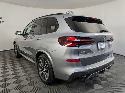 New 2026 BMW X5 M60i image 8