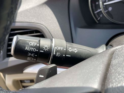Used 2017 Acura MDX SH-AWD image 19