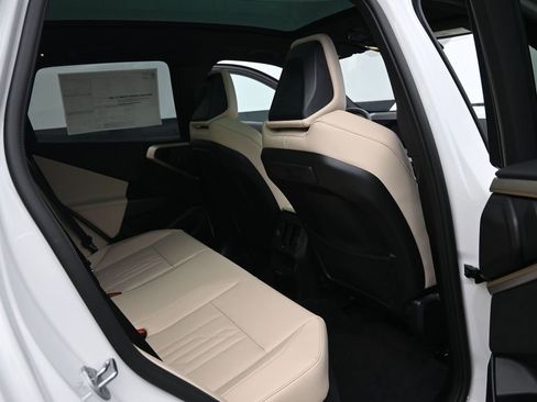 Certified 2025 BMW X3 xDrive30i w/ Premium Package image 23