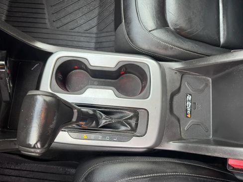 Used 2017 Chevrolet Colorado ZR2 w/ LPO, Premium Interior Package AWD/4WD image 21