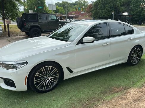 Used 2017 BMW 540i RWD image 4