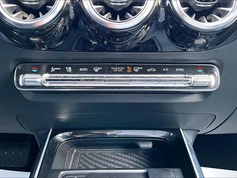Certified 2026 Mercedes-Benz GLA 250 4MATIC image 18