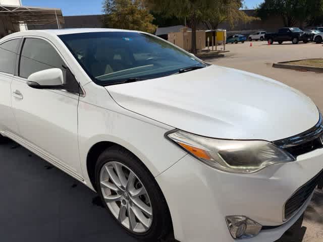 Used 2015 Toyota Avalon Limited FWD image 4