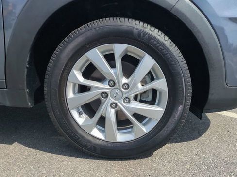 Used 2019 Hyundai Tucson Value AWD/4WD image 11