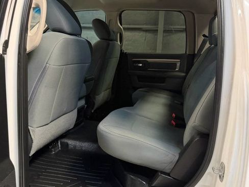 Used 2018 RAM 2500 SLT AWD/4WD image 12