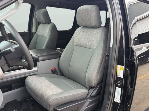 Used 2024 Ford F250 XLT w/ XLT Premium Package AWD/4WD image 15
