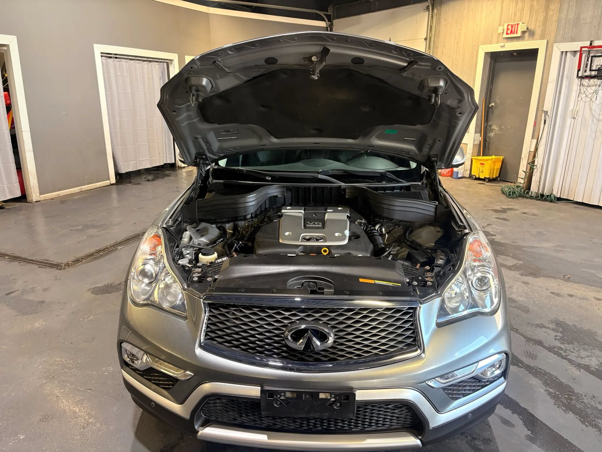 Used 2016 INFINITI QX50 AWD w/ Deluxe Touring Package image 28