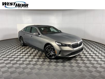 New 2026 BMW 530i xDrive w/ Premium Package