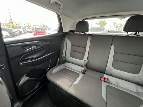 Used 2025 Chevrolet TrailBlazer LT FWD image 44