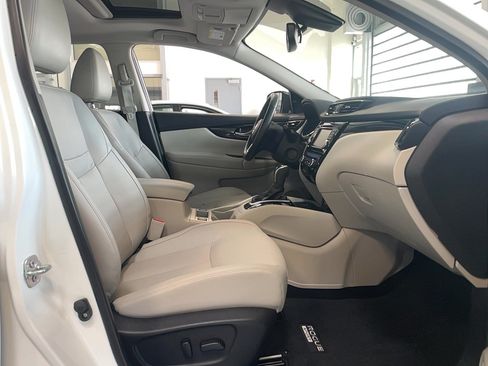 Used 2022 Nissan Rogue Sport SL w/ Premium Package AWD/4WD image 19