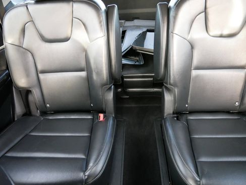 Used 2021 Kia Telluride S image 13