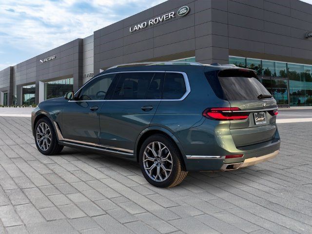 Used 2026 BMW X7 xDrive40i AWD/4WD image 3