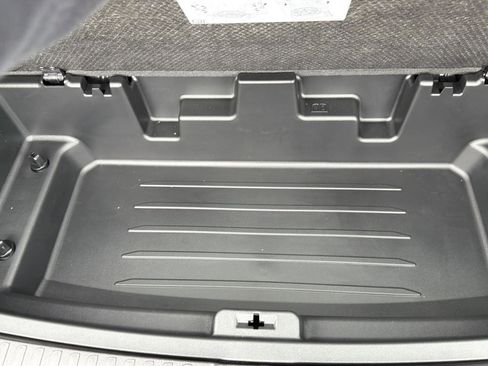 Used 2026 Chevrolet Traverse LT w/ LPO, Floor Liner Package image 28