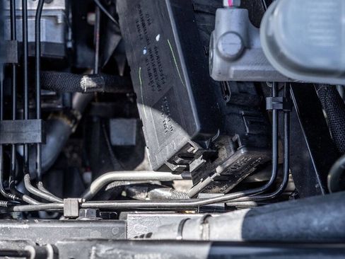 Used 2005 Ford GT image 54