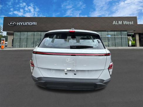 New 2026 Hyundai Kona SE FWD image 7