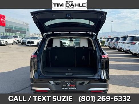 Certified 2026 INFINITI QX60 Luxe w/ Family Package AWD/4WD image 10