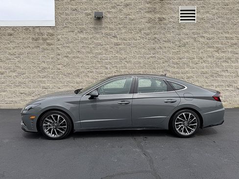 Used 2021 Hyundai Sonata Limited w/ Winter Weather Package FWD image 5
