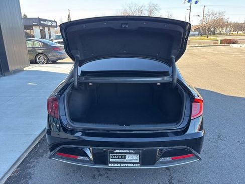 Used 2023 Hyundai Sonata Blue image 8