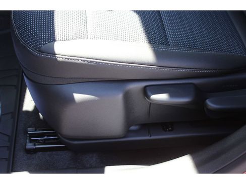 New 2026 Buick Envista Sport Touring FWD image 17