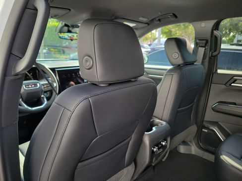 New 2026 GMC Acadia Elevation w/ Elevation Premium Package FWD image 15