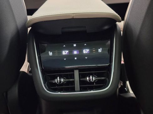 New 2026 Volvo EX90 Ultra image 18