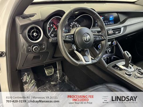 Used 2023 Alfa Romeo Stelvio Ti AWD/4WD image 17