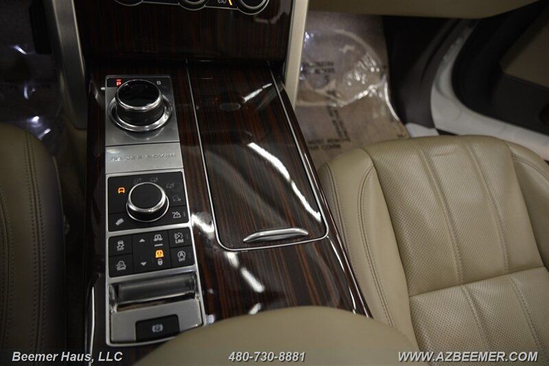 Used 2017 Land Rover Range Rover HSE AWD/4WD image 18