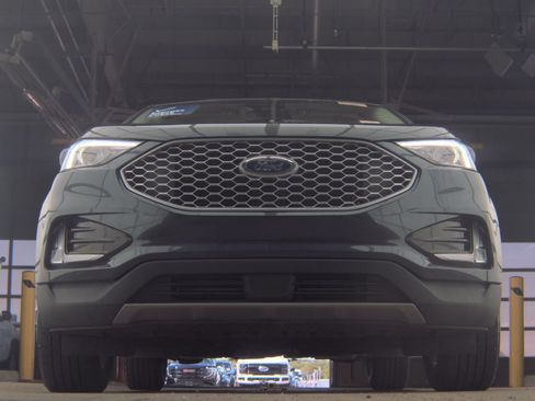 Used 2024 Ford Edge SEL w/ Convenience Package AWD/4WD image 9