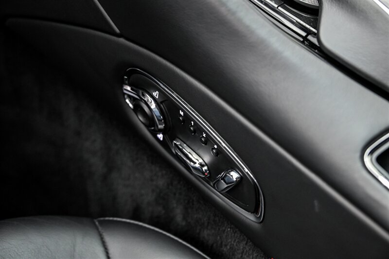 Used 2019 Aston Martin DBS Superleggera RWD image 50