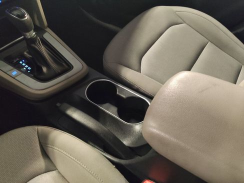 Used 2017 Hyundai Elantra SE image 26