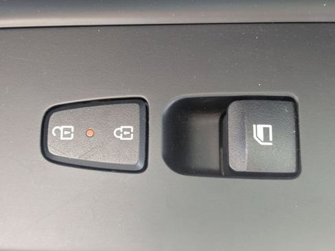 Used 2025 Hyundai Elantra SEL image 33