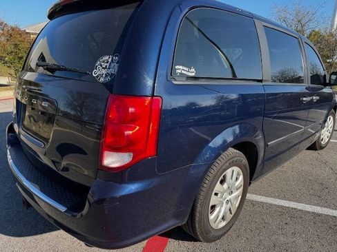 Used 2016 Dodge Grand Caravan American Value Package w/ UConnect Hands-Free Group image 9