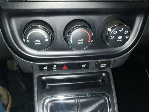 Used 2012 Jeep Patriot Latitude image 19