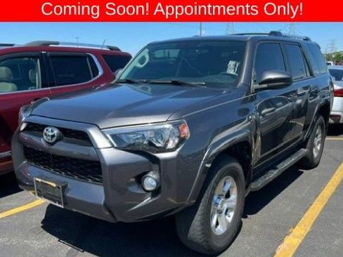Used 2019 Toyota 4Runner SR5 AWD/4WD image 1