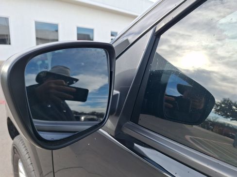 Used 2025 Nissan Frontier S image 13