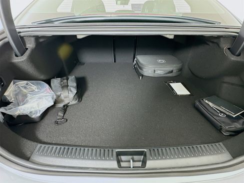 New 2026 Mercedes-Benz E 53 AMG e 4MATIC Sedan image 29